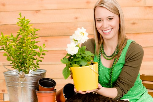 Accessibility request information for Gardeners Castelnau visitors
